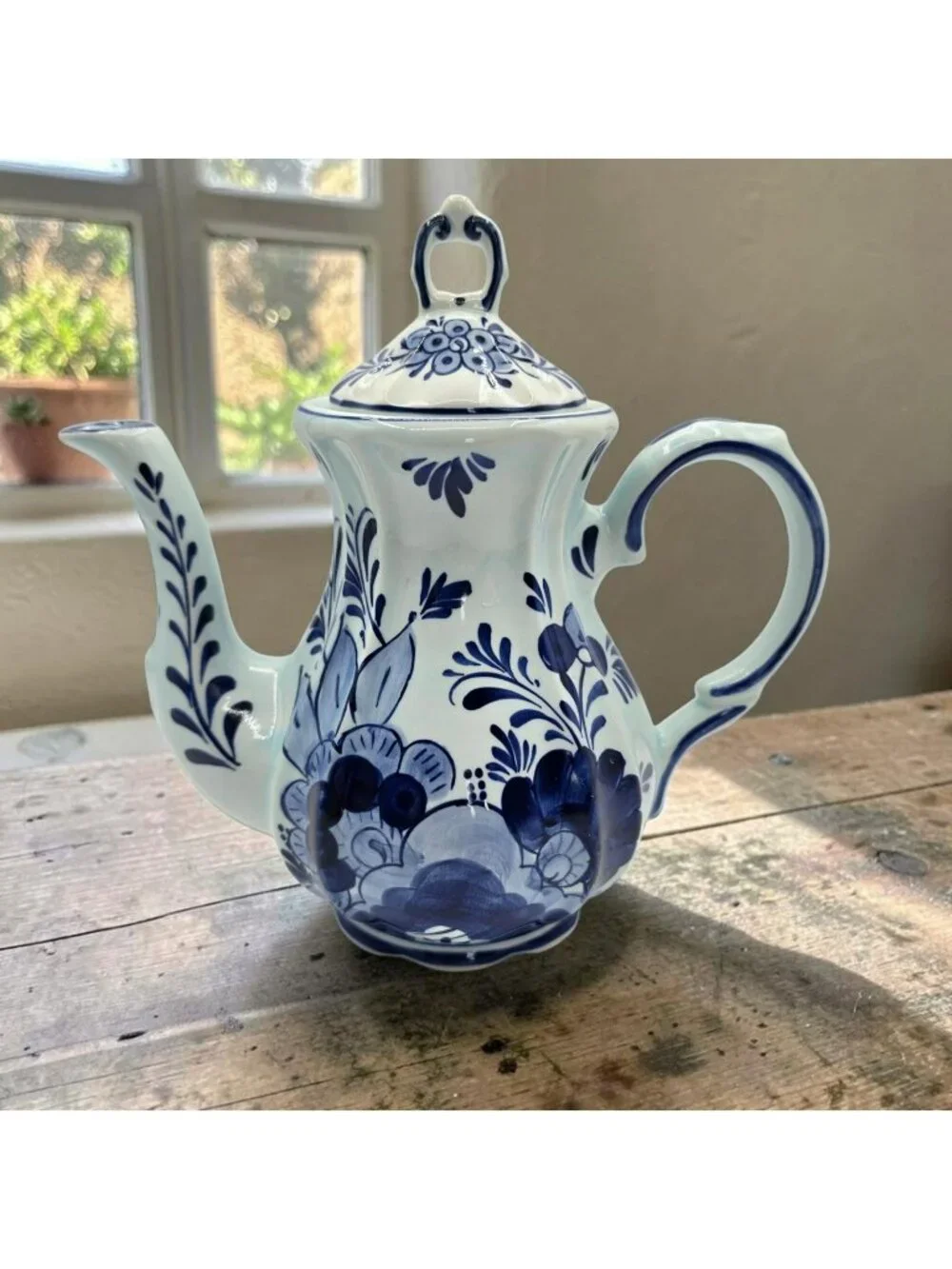 Hand-Painted Delft Blue Ceramic Teapot Lid Floral Design Holland Vintage Decor
